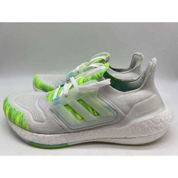 Adidas Ultraboost 22 Running Women's White Bliss Blue Volt GX5926 Size 7.5 NWT - Picture 2 of 12